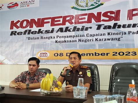 Didemo Massa Lsm Ormas Kajari Karawang Janji Ungkap Kasus Korupsi