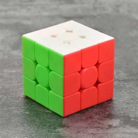 Cubo Mágico Profissional Pyraminx Pirâmide Triangulo 3x3x3 Submarino