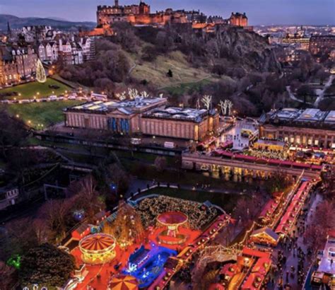 Here Are 4 Reasons Why Edinburgh Is The Best City To Visit At Christmas