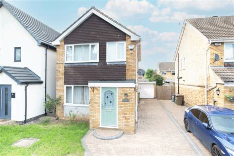 3 Bedroom Detached House For Sale In 24 Roses Close Wollaston Nn29