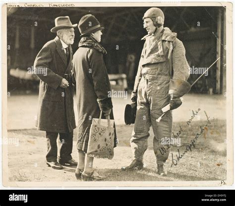 Charles Kingsford Smith With His Mother And Father Hi Res Stock