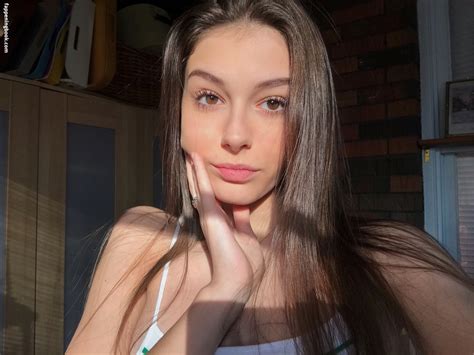 Brunettestarbucksaddict Nude OnlyFans Leaks Fappening FappeningBook