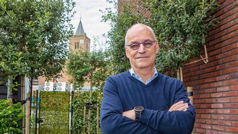 De Liefde Van Journalist Erik De Boer Voor Schrijven En Kerkklokken