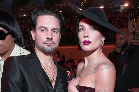 Halsey And Boyfriend Alev Aydin Have Reportedly Gone Their Separate