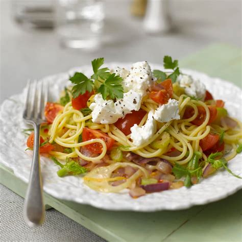 Spaghetti Mit Fenchel Tomaten Sauce Und Ricotta Rezept Ww Deutschland