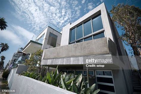 Los Angeles Beach House Photos and Premium High Res Pictures - Getty Images