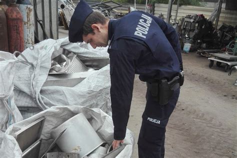 Śródmiejscy policjanci i strażnicy miejscy kontrolowali skupy złomu