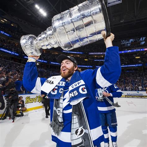 2022 NHL Stanley Cup Playoffs: Updated Odds for All 16 Teams | Flipboard