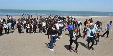 Monte Hermoso recibió otro contingente de estudiantes en viaje de fin