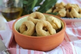 Taralli Pugliesi Friabili Senza Bollitura All Olio Di Oliva Senza Uova