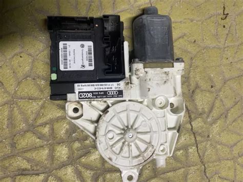 8P4959802D MOTEUR LÈVE GLACE arrière droit pour AUDI A3 2 0 TDI 16V