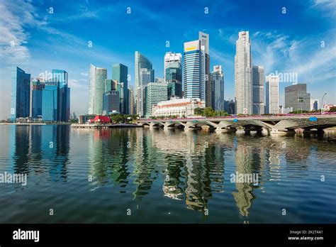 Singapore skyline over Marina Bay Stock Photo - Alamy