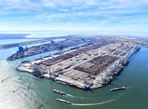 Hutchison Ports Til To Develop 7 Million Teu Mega Terminal At