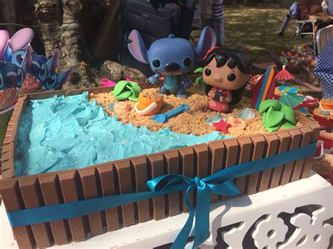 Lilo and Stitch | Lilo and stitch cake, Disney birthday cakes, Lilo and ...