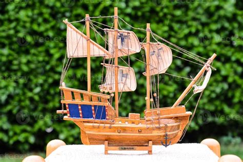 Model wooden ship 19563421 Stock Photo at Vecteezy