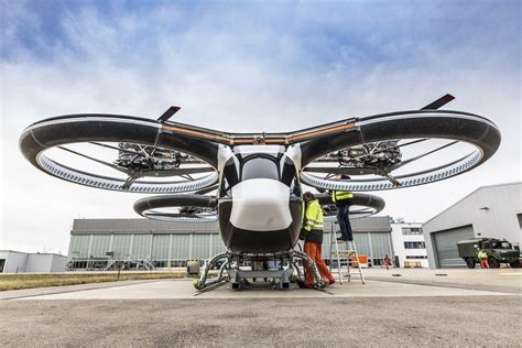 Revivez en vidéo le premier vol du CityAirbus un taxi volant développé