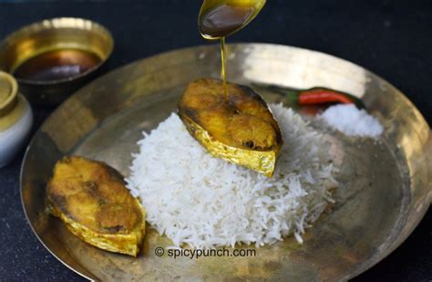 How To Make Ilish Maachh Bhaja With Ilish Maachher Tel