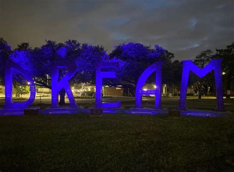 Dream Sculpture Downtown Arlington Tx