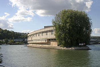 L île Seguin et l ancienne usine Renault