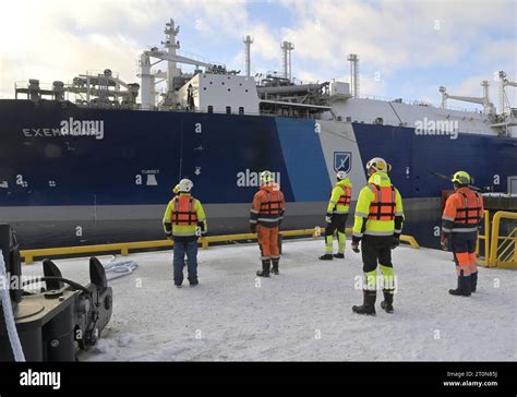 File A View Of The Vessel Fsru Exemplar The Floating Liquefied