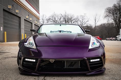 Front Of Purple Nissan Z On Bags Benlevy