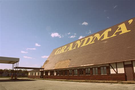 Grandma This Former Nickerson Farms Restaurant Off I 65 In Flickr