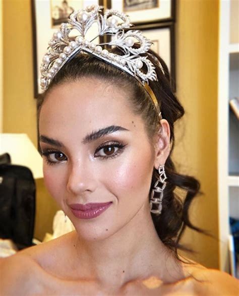 Catriona Gray Shares First Photo In New York As Miss Universe 2018