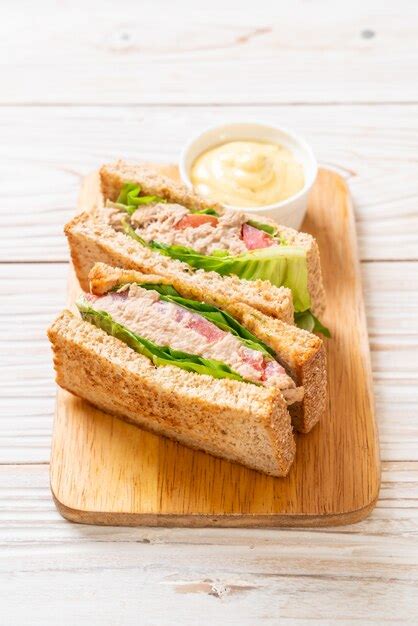 Premium Photo Homemade Tuna Sandwich