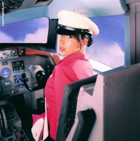 Tate McRae U Nude OnlyFans Leaks Fappening Page FappeningBook