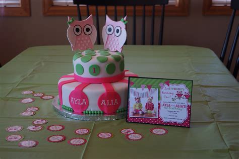 Twins 1st Birthday Owl Cake And Look Whooo S One Birthday Party Invite