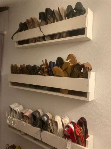 Simple DIY Wall Hanging Shoe Rack — Homebnc