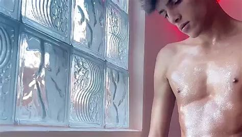 Strawberries And Cream Mix With Andreszp Cock Milk For A Delicious Dessert Gay Porn XHamster