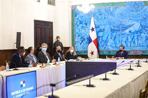 Presidente Cortizo Recibe Directiva Parlatino17 Parlamento