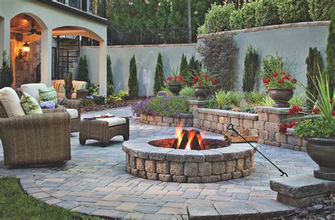 6 Reasons To Use Paver Stones For Your New Patio Black Diamond Paver