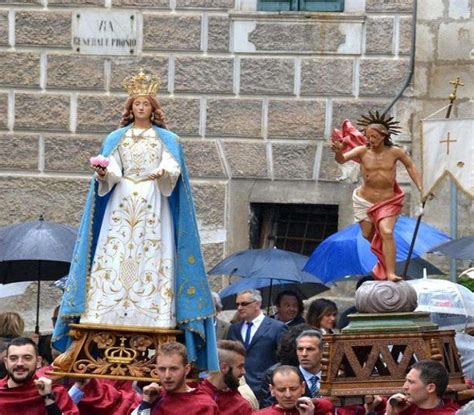 Il Rito Della Madonna Che Scappa In Abruzzo Sono 6