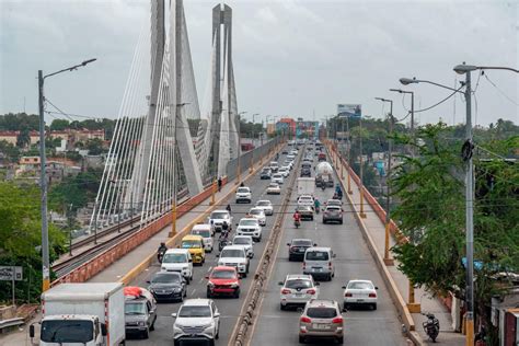 Hombre se lanza del Puente de la 17 De Último Minuto