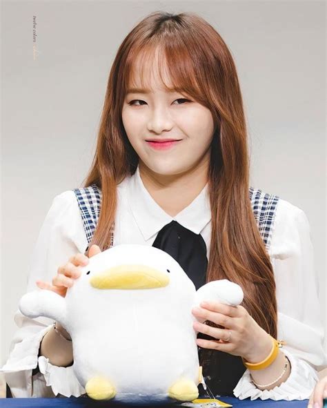 Pin By Sleepy On LOONA Chuu Chuu Loona Korean Girl Groups South