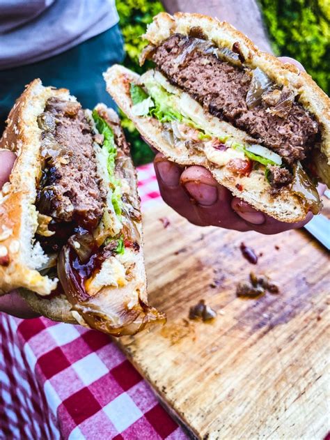 Recette de burger végétarien au barbecue Marie Claire