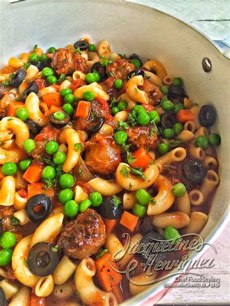 CAZUELA DE PASTA CON SALCHICHA ITALIANA Jaqueline Henriquez Receta