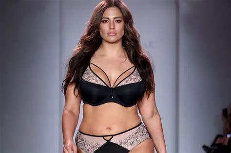 Plus Size Model Ashley Graham Stuns In Sexy Lingerie And Puts Waif Like Supers In The Shade