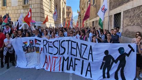 Resistenza Antimafia A Palermo Il Corteo Anni Dopo La Strage Di