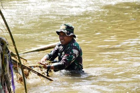 Kodim Wonosobo Karya Bakti Pasca Banjir Bandang Dan Tanah Longsor