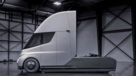 Tesla Sattelschlepper Kommt 2020 Zunächst Als Kleinserie Auto Motor