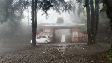 Mahasiswi Undip Meninggal Saat Mendaki Gunung Lawu Sempat Tak Sadarkan