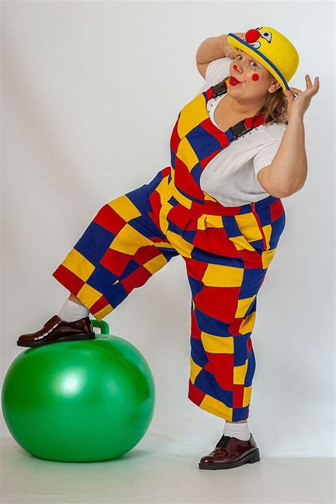 Аниматор в костюме клоуна. Caleb, Circus Costume, Funny Fashion, Clowns ...