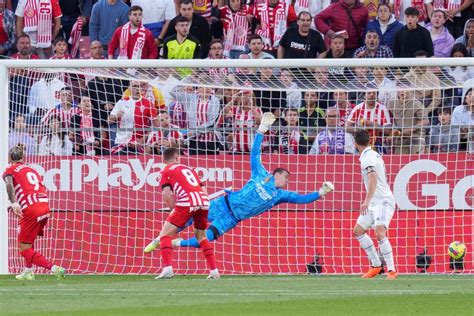 Taty Castellanos Nella Storia Segna 4 Gol Al Real Madrid Nella Liga