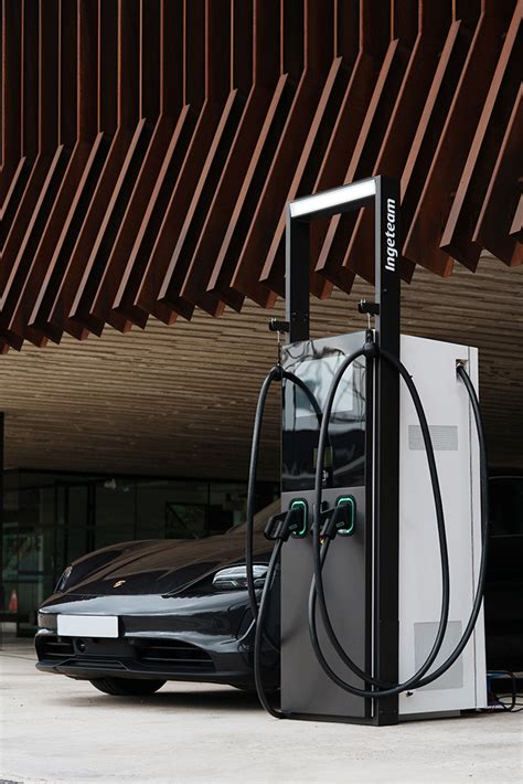 The Chicago Athenaeum Rapid 180 400kw Ultra Fast Charging Station