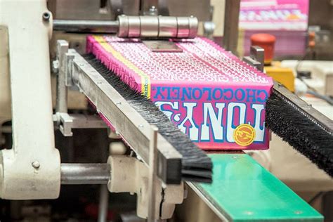 Zo Worden Tony S Chocolonely Chocoladerepen Gemaakt Laura S Bakery