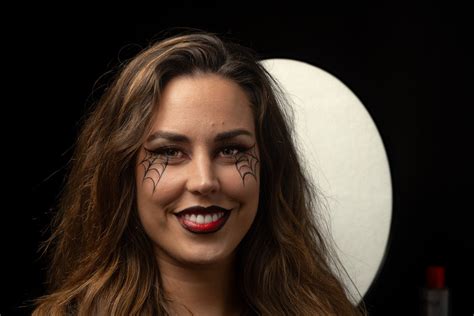 Spooky Glam Halloween Makeup