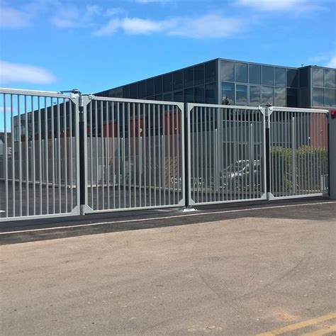 Bifolding Gates Trifolding Gates Bifold Gates Eds Uk